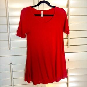 Lularoe XS red perfect tee